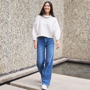 AYR Snug as a Bug sweatshirt